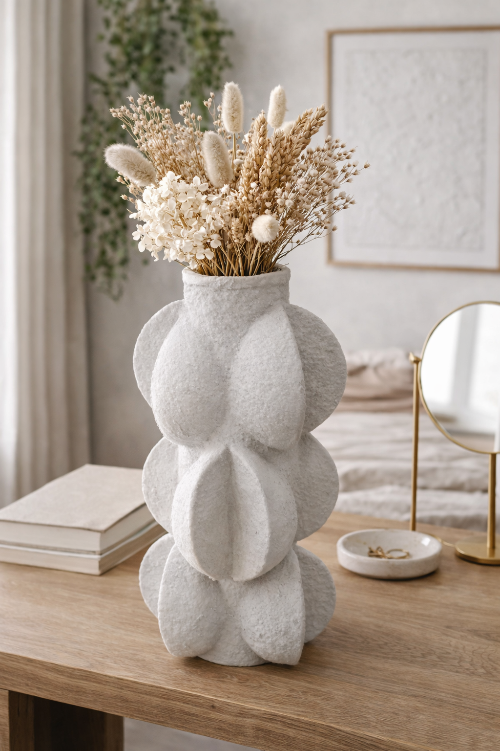 Modern Textured Polyresin Decorative Vase Sculptural Flower Vase – Marble Finish – Composite Marble