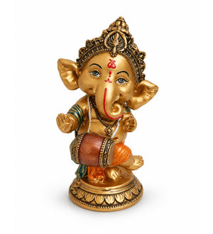 Ganesha playing dhol - Close-up